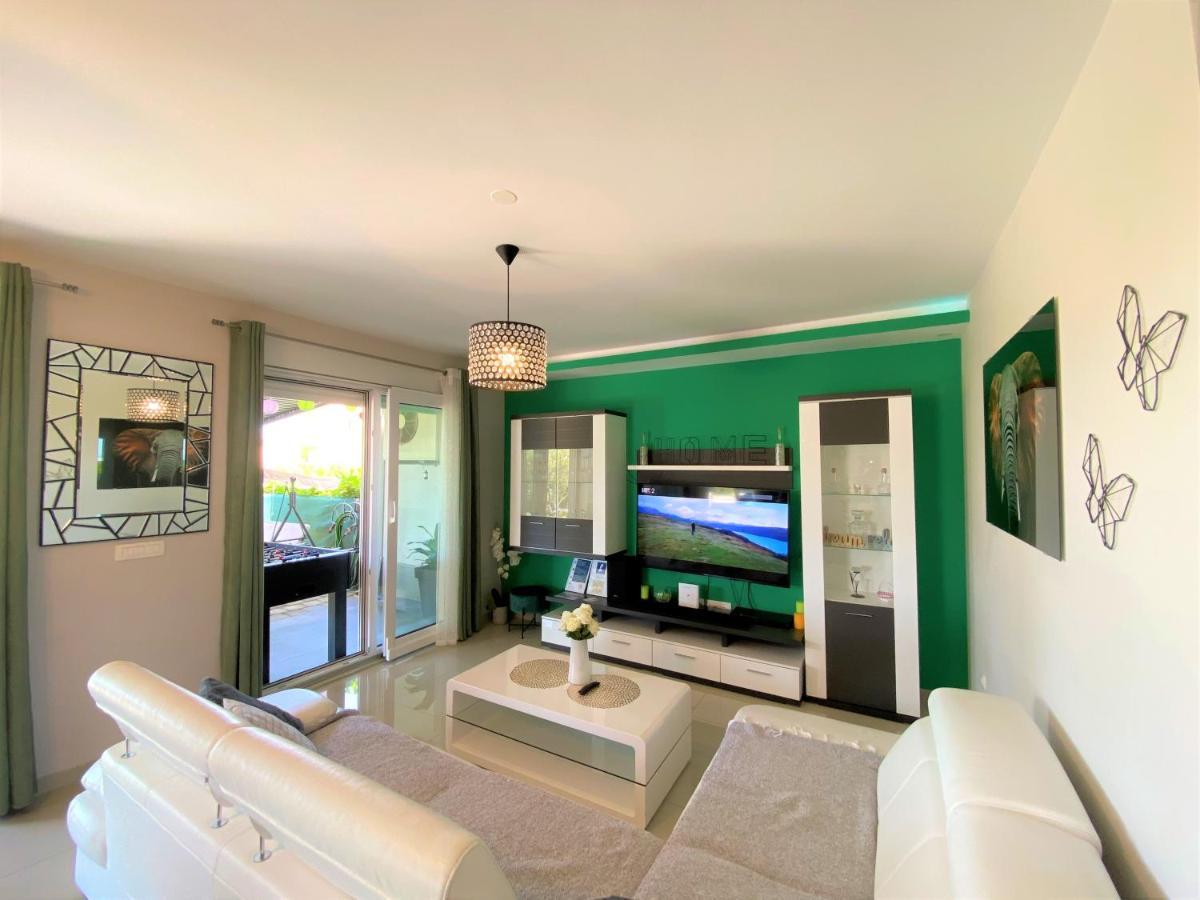 Lux Apartment Sea Shell With Jacuzzi Makarska Exteriör bild