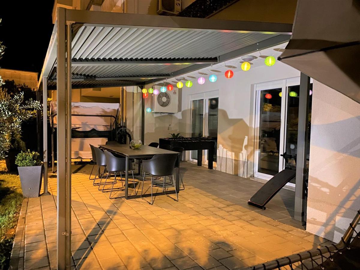 Lux Apartment Sea Shell With Jacuzzi Makarska Exteriör bild