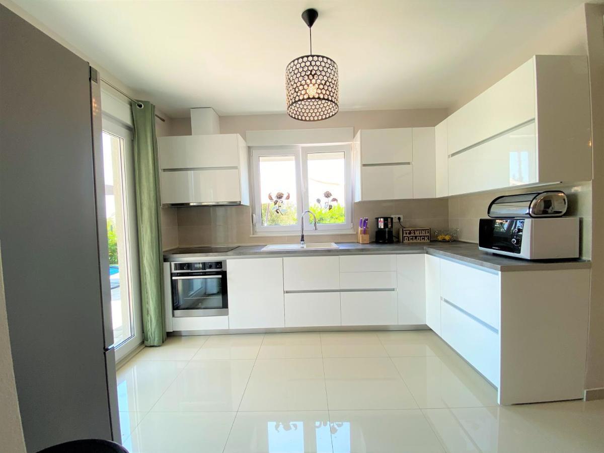 Lux Apartment Sea Shell With Jacuzzi Makarska Exteriör bild