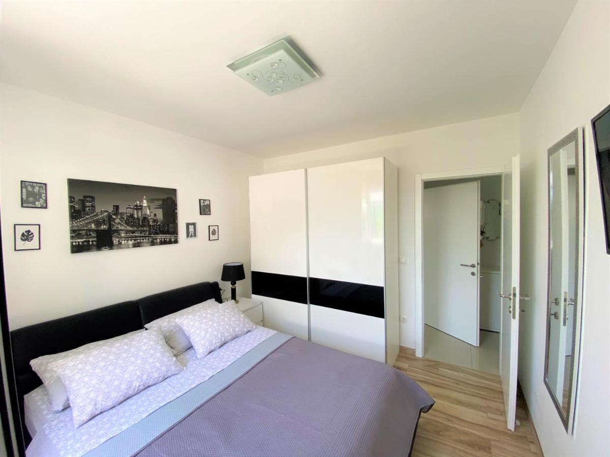 Lux Apartment Sea Shell With Jacuzzi Makarska Exteriör bild